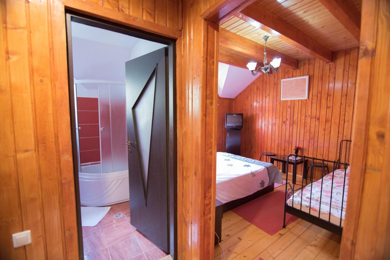 Casa Domneasca Villa Baia de Fier Bagian luar foto
