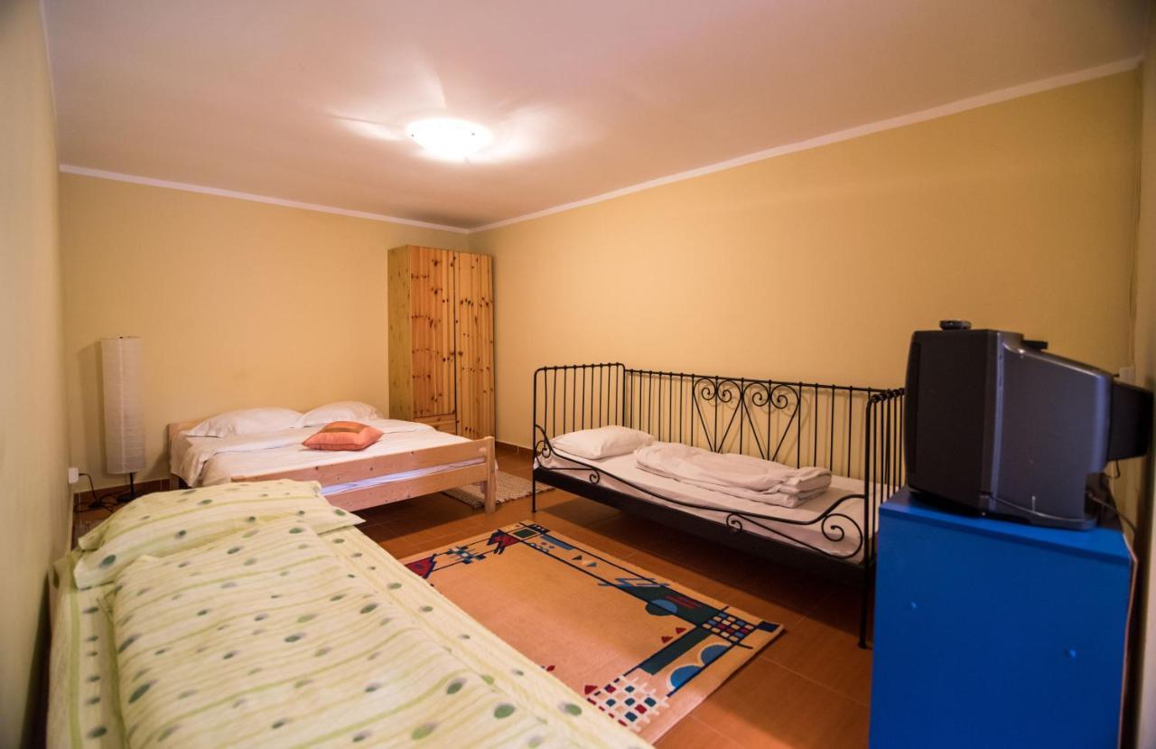 Casa Domneasca Villa Baia de Fier Bagian luar foto